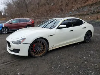 2019 Maserati Ghibli ZAM57YTL4K1319173