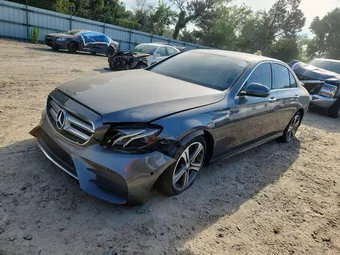 2017 Mercedes-Benz E-Class WDDZF4KB7HA076113