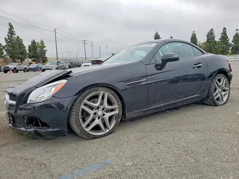 2016 Mercedes-Benz SLK-Class WDDPK3JA6GF115202
