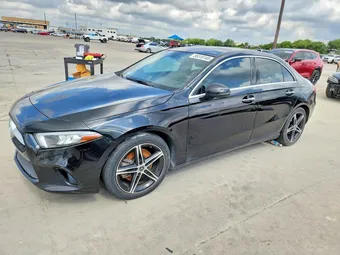 2022 Mercedes-Benz A-Class W1K3G4EB4NJ351334