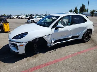 2019 Porsche Macan WP1AA2A50KLB01241