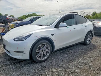 2023 Tesla Model Y 7SAYGDEE1PA121383 Lot 54633376