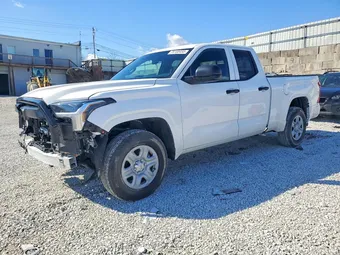 2025 Toyota Tundra 5TFKB5DAXSX330449