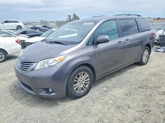 2017 Toyota Sienna 5TDYZ3DC9HS891655 Lot 56398186