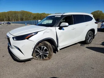 2022 Toyota Highlander 5TDHBRCH4NS543312 Lot 51487856