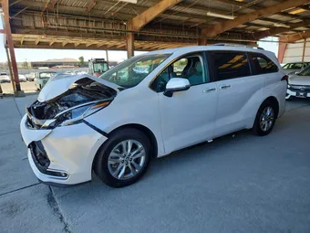 2024 Toyota Sienna 5TDZSKFC5RS150842 Lot 54002976