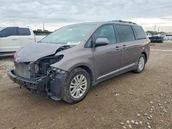 2016 Toyota Sienna 5TDYK3DC0GS745938 Lot 54408596