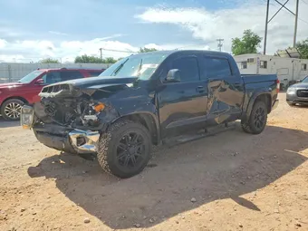 2018 Toyota Tundra 5TFDW5F19JX724842