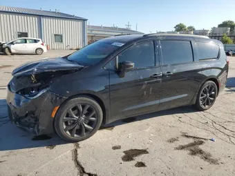 2019 Chrysler Pacifica 2C4RC1EGXKR548574 Lot 81409485