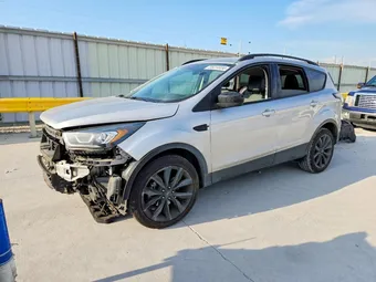 2017 Ford Escape 1FMCU0GDXHUC88393 Lot 55014456