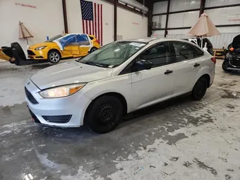 2017 Ford Focus 1FADP3E20HL220991