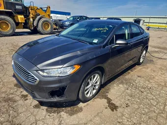 2020 Ford Fusion 3FA6P0HD8LR110737
