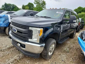 2017 Ford F-250 1FTBF2B63HEC52697