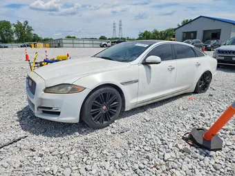 2016 Jaguar XJ-Series SAJWA2G72G8V96666