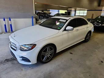 2019 Mercedes-Benz E-Class WDDZF4KB7KA526320