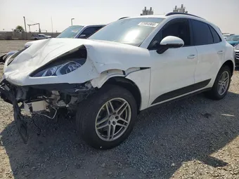 2017 Porsche Macan WP1AA2A53HLB01792 Lot 52084966
