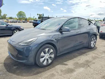 2024 Tesla Model Y 7SAYGDED8RF032889 Lot 55556366