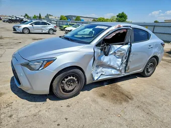 2019 Toyota Yaris 3MYDLBYV4KY519129