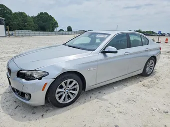 2016 BMW 5 Series WBA5A7C51GG150975