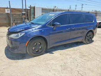 2017 Chrysler Pacifica 2C4RC1L75HR765106 Lot 57763686