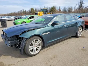 2019 Jaguar XJ-Series SAJWJ2GD2K8W18177