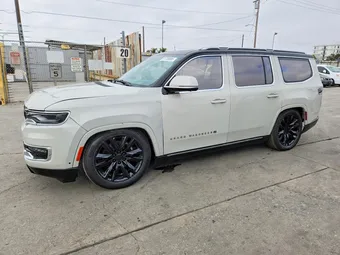 2022 Jeep Grand Wagoneer 1C4SJVGJ4NS169127
