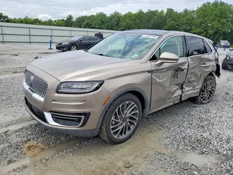 2020 Lincoln Nautilus 2LMPJ6K90LBL13191