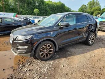 2019 Lincoln MKC 5LMCJ2C93KUL02046