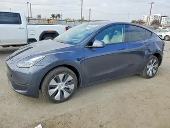 2023 Tesla Model Y 7SAYGDEE0PF840045