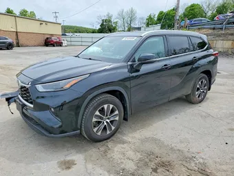 2022 Toyota Highlander 5TDGZRBH3NS587424 Lot 52450406