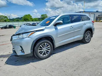2018 Toyota Highlander 5TDKZRFHXJS257875 Lot 54861176
