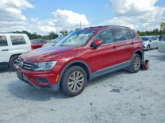 2018 Volkswagen Tiguan 3VV2B7AX4JM171180 Lot 47701506