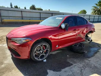 2022 Alfa Romeo ZARFAMBN5N7656867