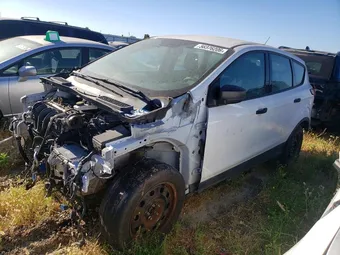 2019 Ford Escape 1FMCU0F76KUA63696