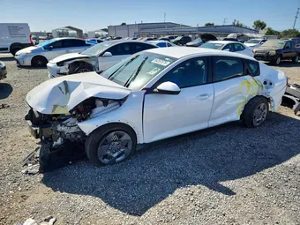 2025 Kia K4 3KPFT4DE6SE141437