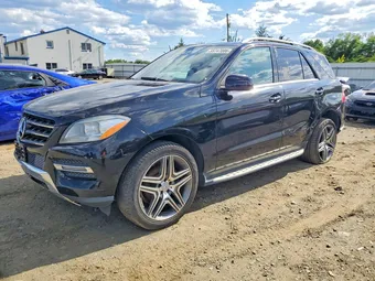 2015 Mercedes-Benz M-Class 4JGDA5HB8FA445344