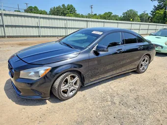 2018 Mercedes-Benz CLA-Class WDDSJ4EB4JN536077