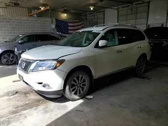 2016 Nissan Pathfinder 5N1AR2MM9GC610910
