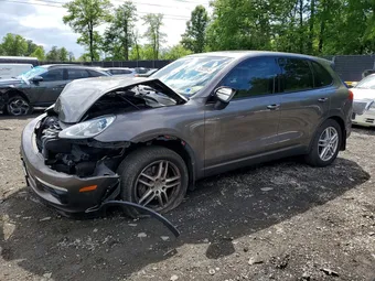 2016 Porsche Cayenne WP1AA2A23GKA14193