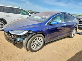 2016 Tesla Model X 5YJXCAE23GF011799