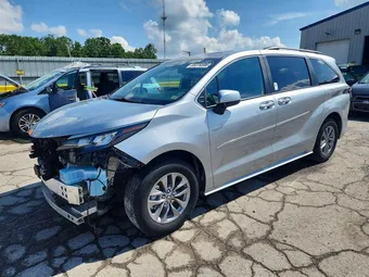 2025 Toyota Sienna 5TDJRKEC3SS246632