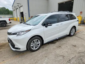 2024 Toyota Sienna 5TDZRKEC2RS209214 Lot 54159466