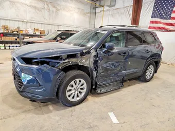 2024 Toyota Grand Highlander 5TDAAAB54RS021556