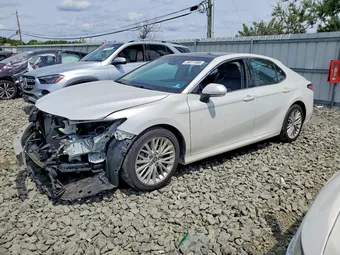 2018 Toyota Camry 4T1B11HK7JU074586 Lot 58011996