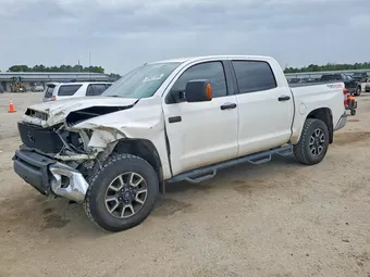 2016 Toyota Tundra 5TFDW5F14GX557041