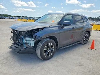 2024 Toyota Highlander 5TDKDRAH9RS548658 Lot 52178936