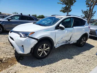 2017 Toyota RAV4 2T3RFREV1HW672798 Lot 57317626