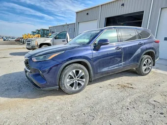 2022 Toyota Highlander 5TDGZRBH9NS163990 Lot 46156866