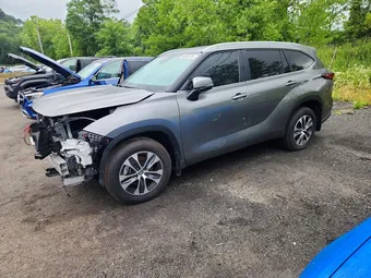 2026 Toyota Highlander 5TDKDRBH6TS598911