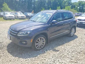 2016 Volkswagen Tiguan WVGBV7AX2GW521755